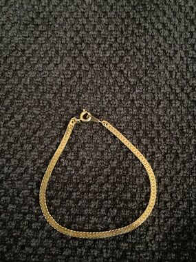 Elegant Gold Herringbone Bracelet - Women Jewelry